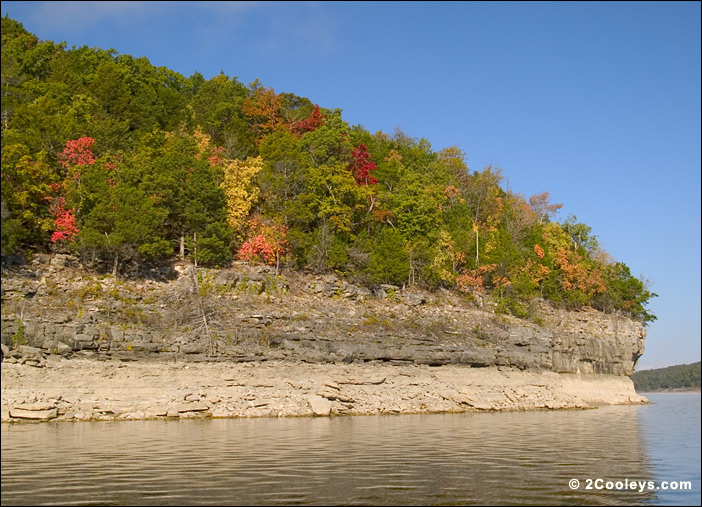 fall foliage norfork lake arkansas in the Ozark Mountains