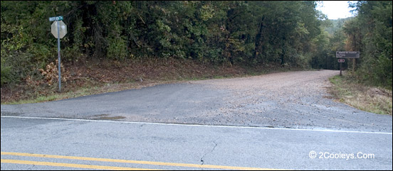 green road entrance to syllamo mountain bike trails